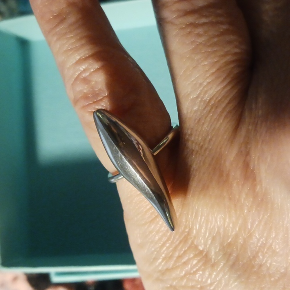 Tiffany & Co Sz. 6 Retired Frank Gehry Fish Ring Sterling Silver Very Rare NWOT